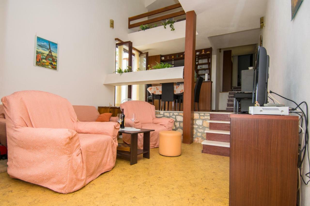 Vacation Home Mirjana Сегет Враница Екстериор снимка