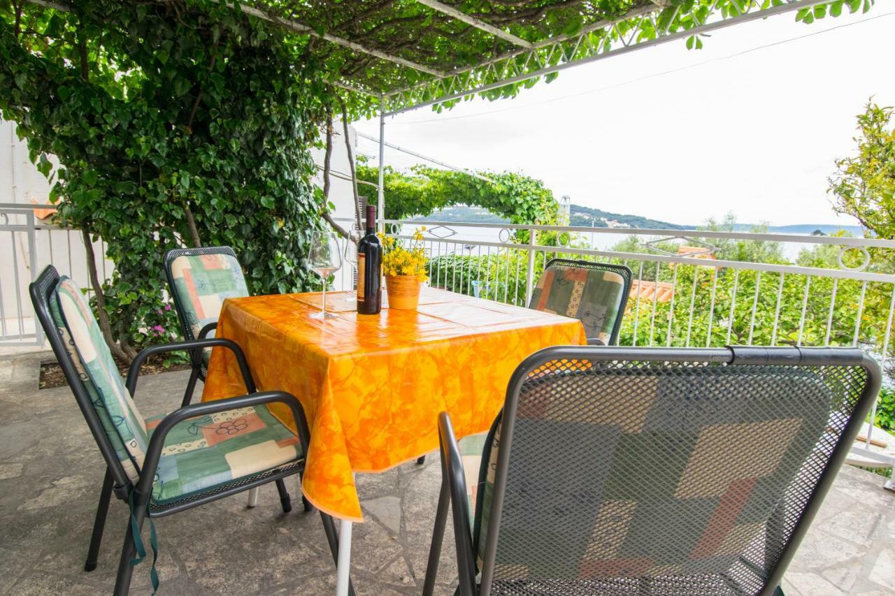 Vacation Home Mirjana Сегет Враница Екстериор снимка