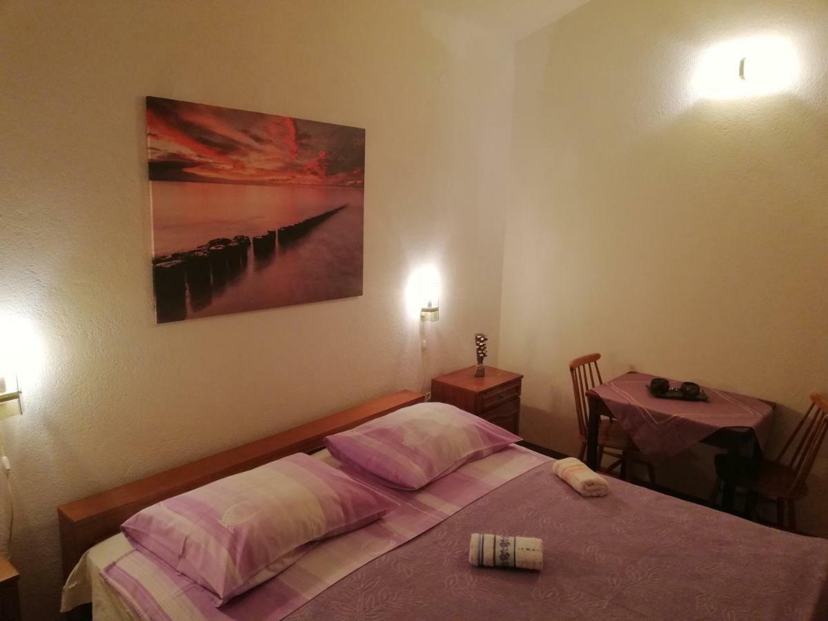 Vacation Home Mirjana Сегет Враница Екстериор снимка