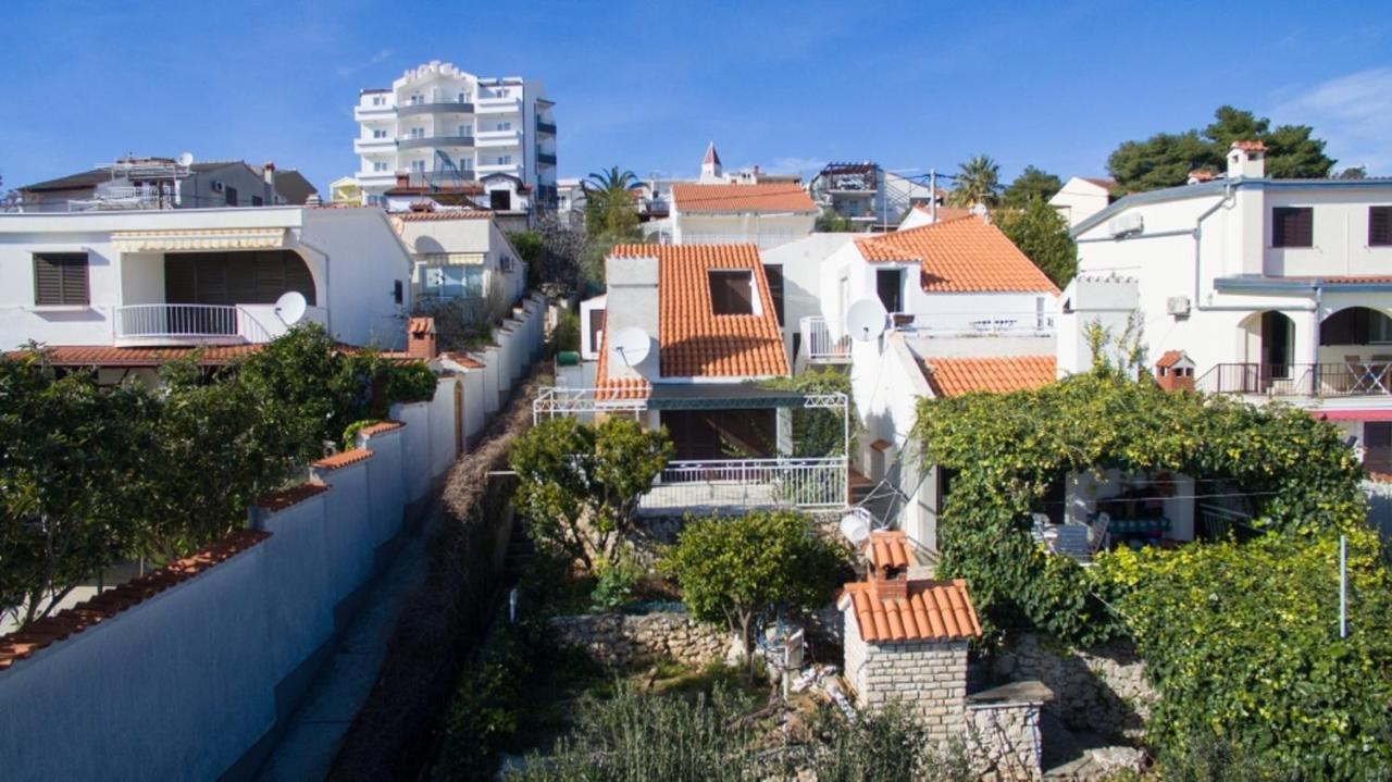 Vacation Home Mirjana Сегет Враница Екстериор снимка